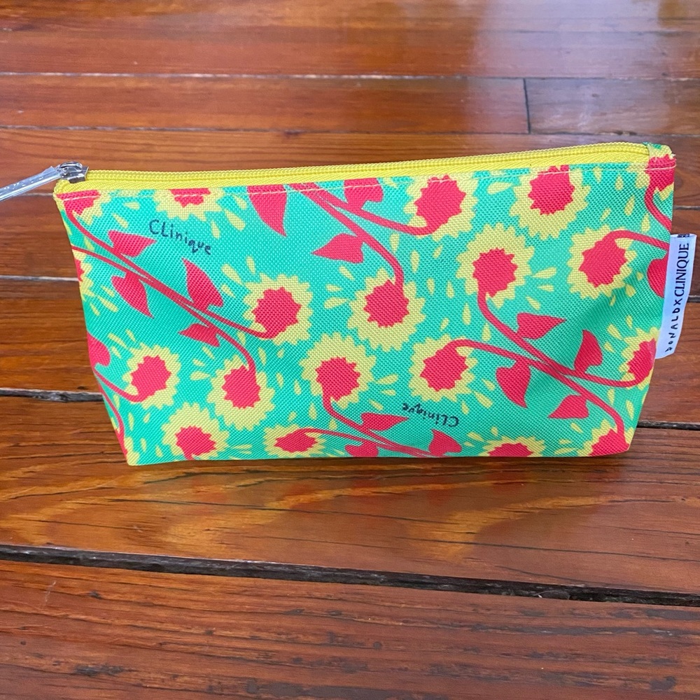 🧩 3/$20 Clinique Cosmetic Bag Floral  NWT
